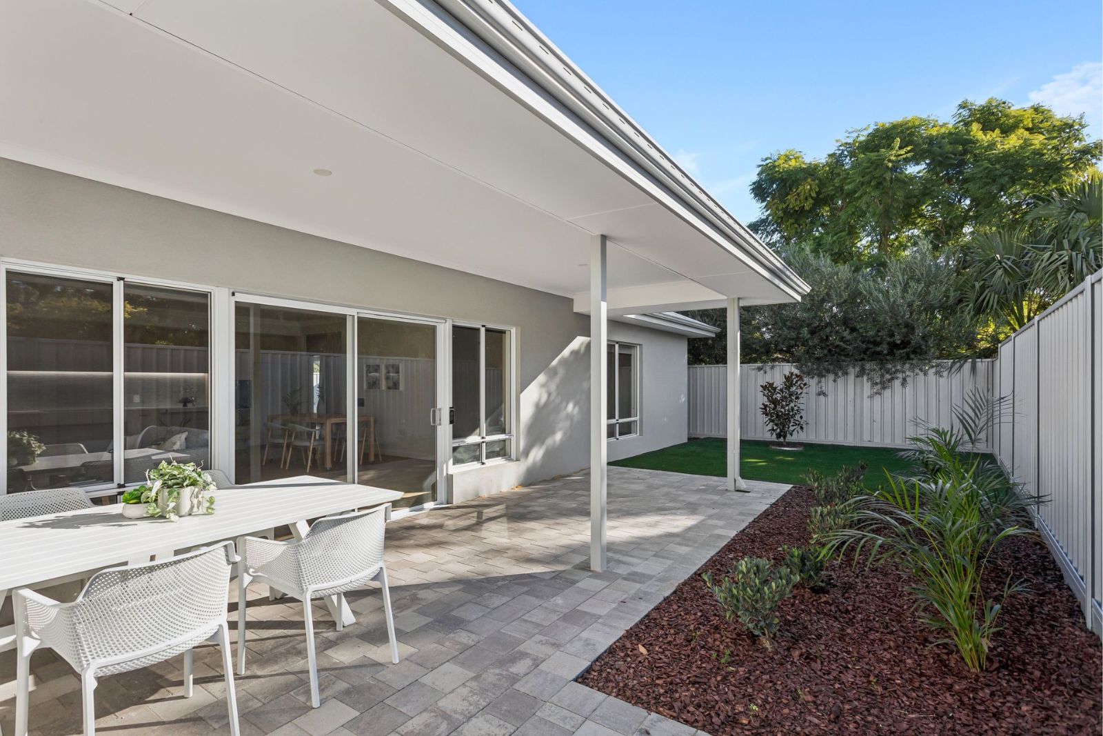 Ultimate Convenience in this 3-Bedroom Home for Sharing PLUS a separate 2-bedroom Villa for 1. Disability Accommodation — Home image 11