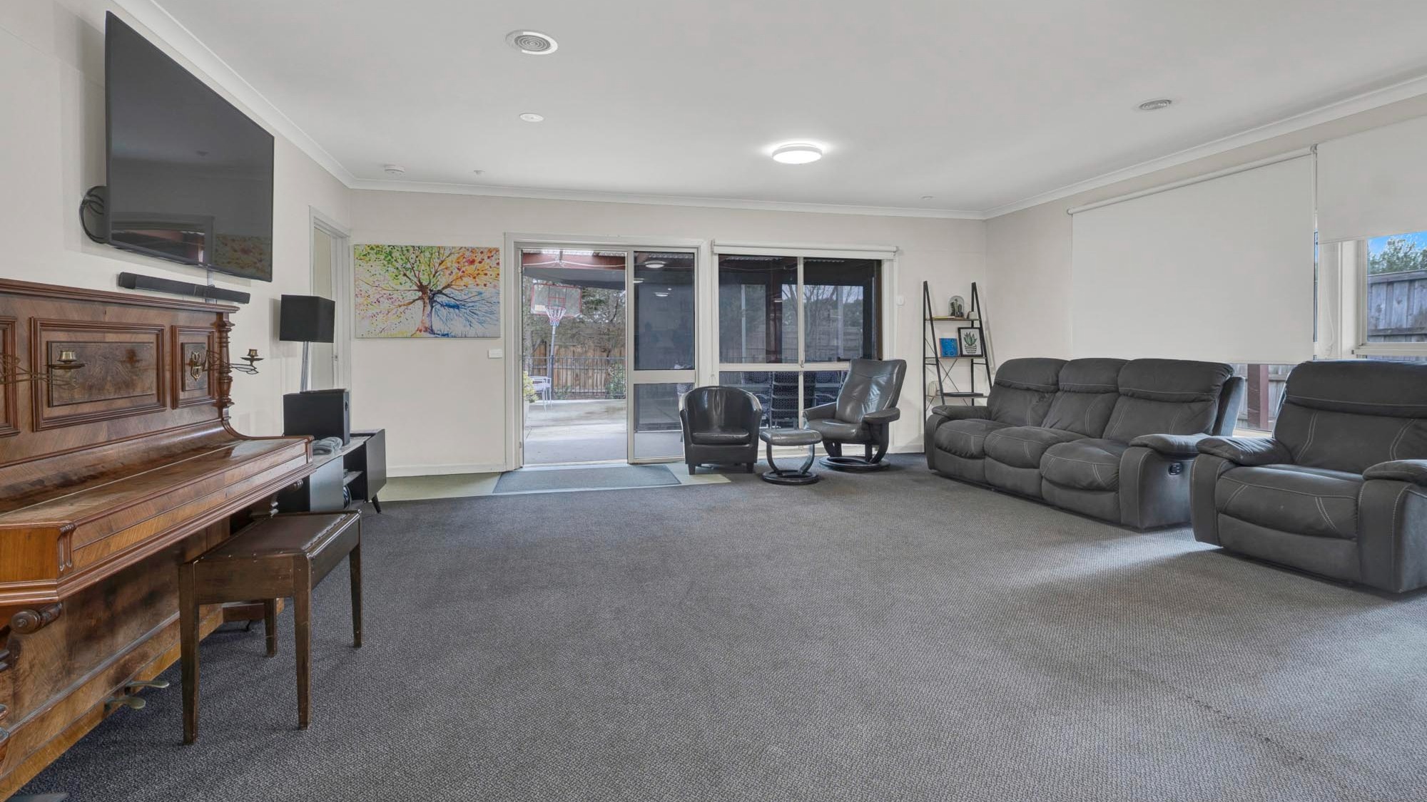 Contemporary, fully accessible, open plan home in Mill Park, VIC — Home image 4
