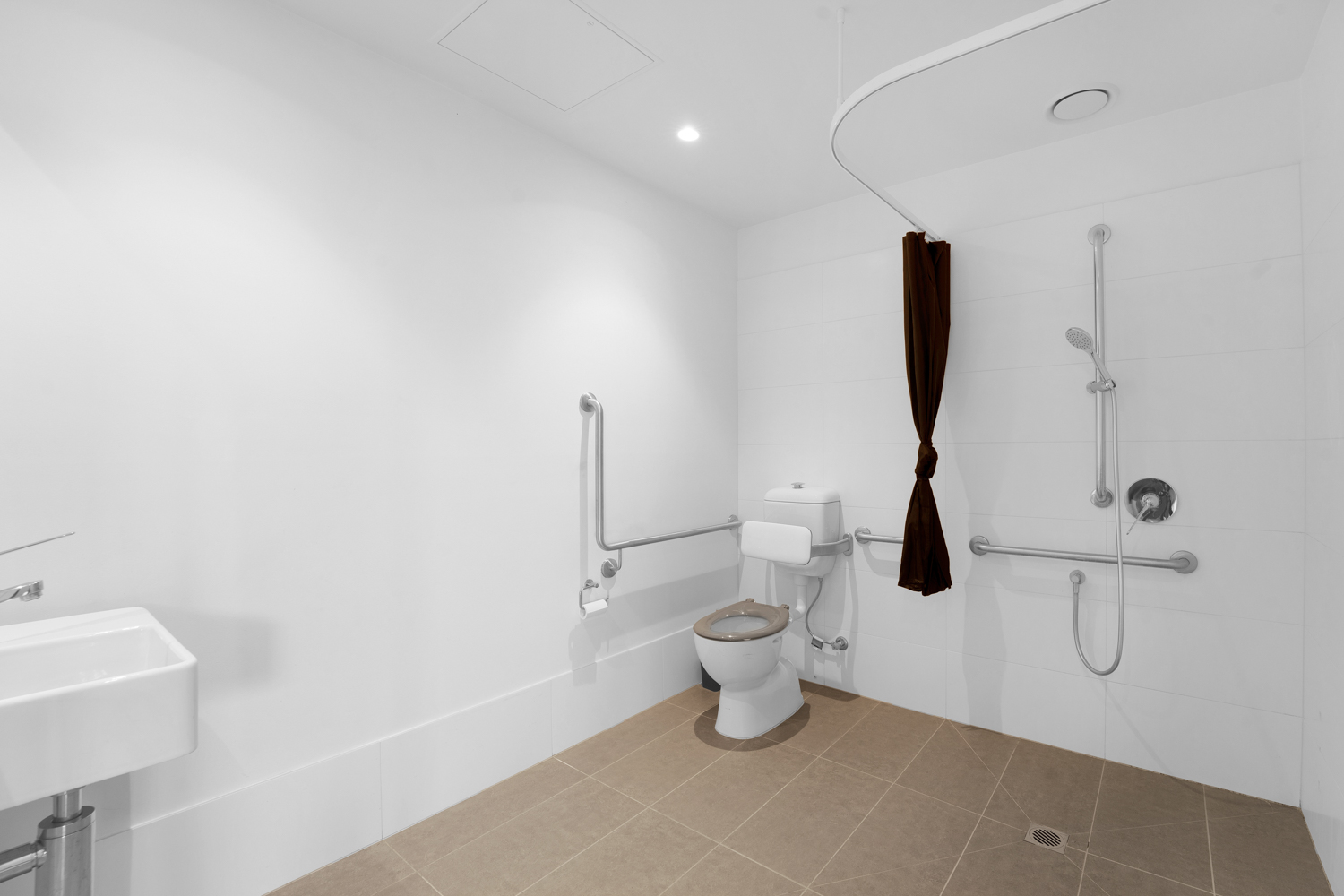 Outstanding 2 Bedroom,1 Resident SDA  Apartment — Home image 6