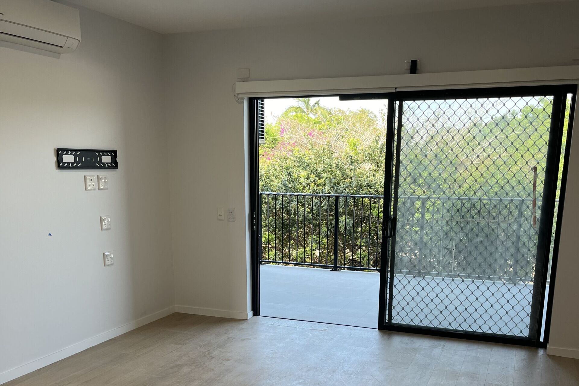2 Bedroom Apartments, Logan — Home image 5