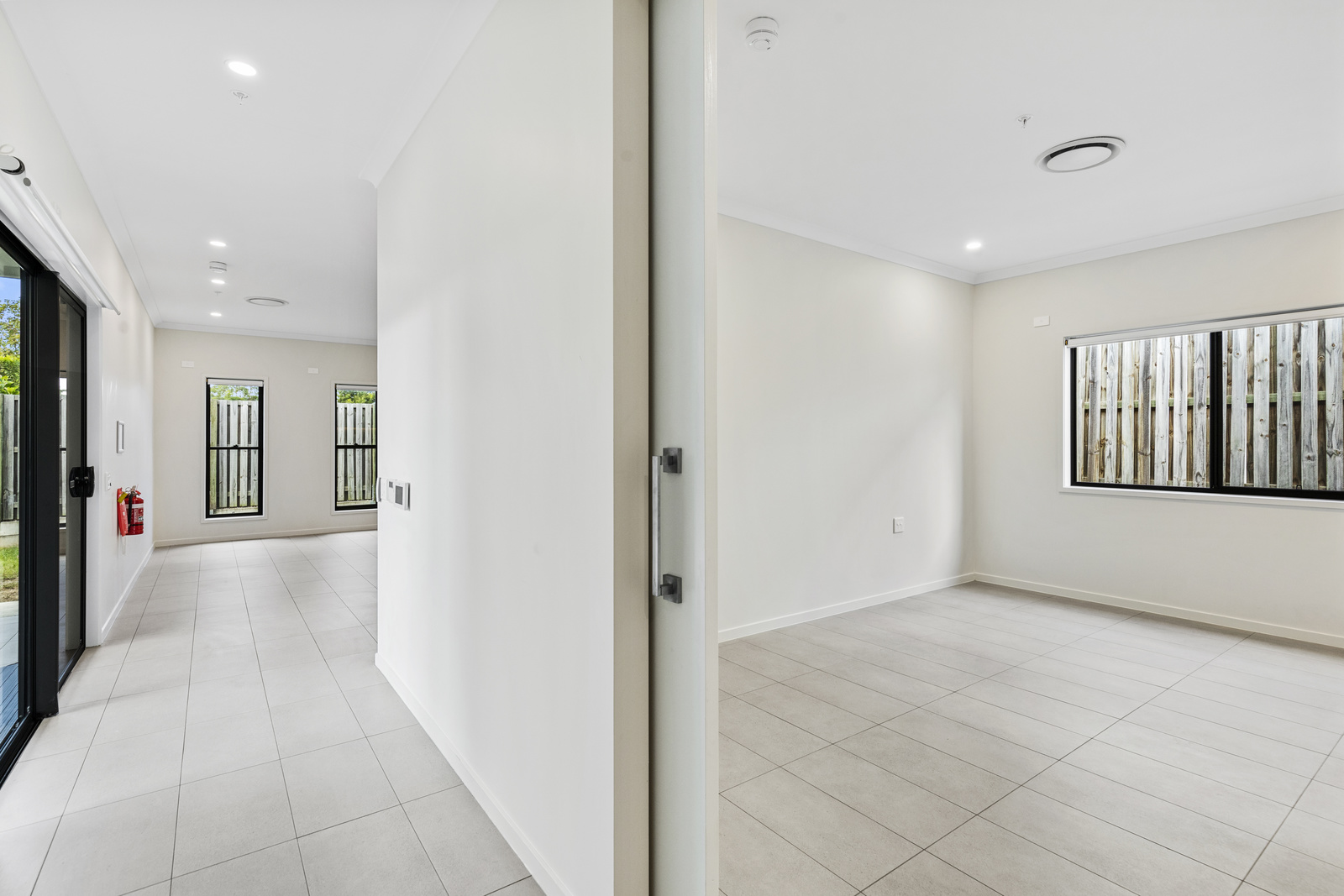 MODERN - 2 Bed High Physical Support + OOA. Located at Narangba — Home image 5
