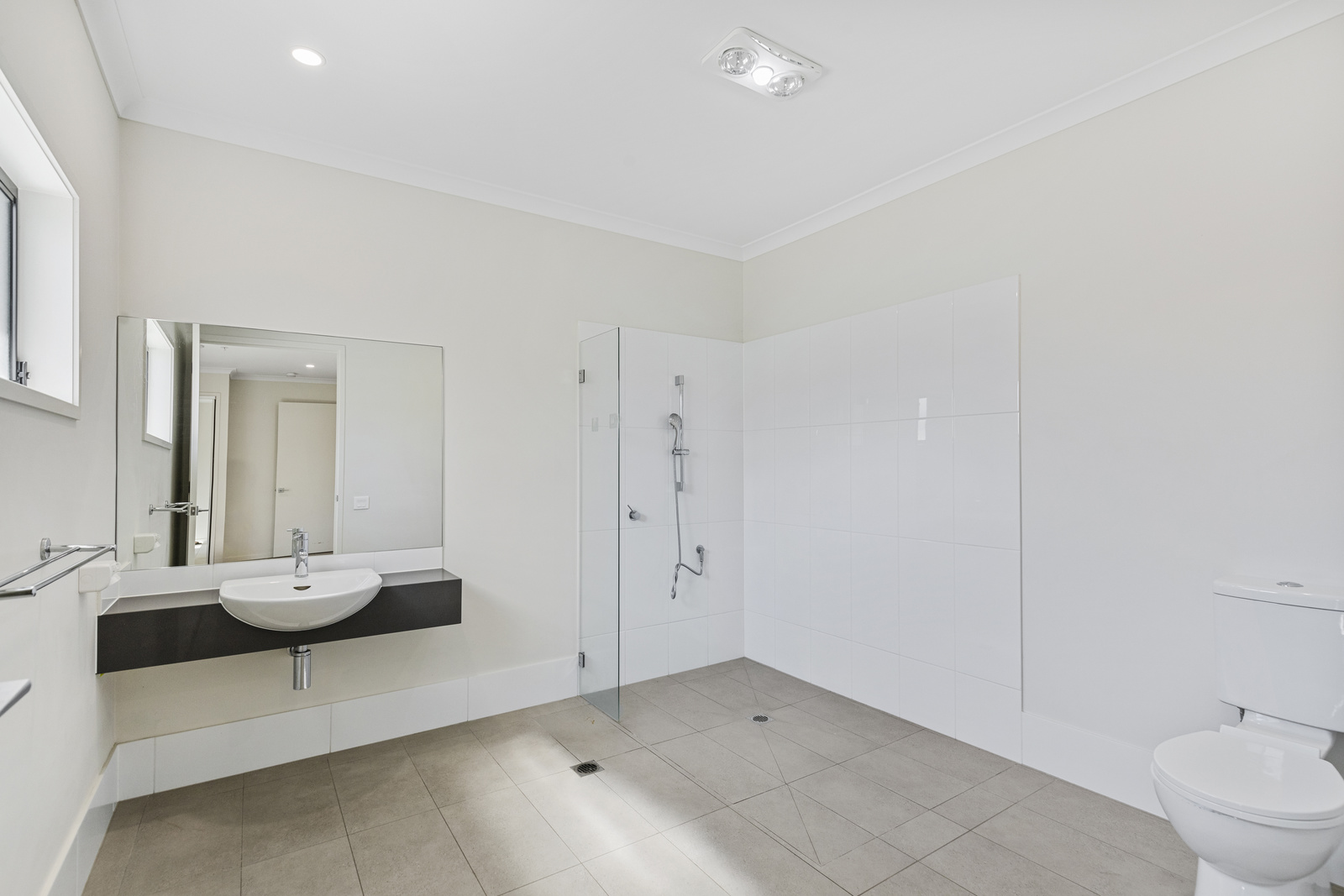 MODERN - 2 Bed High Physical Support + OOA. Located at Narangba — Home image 11