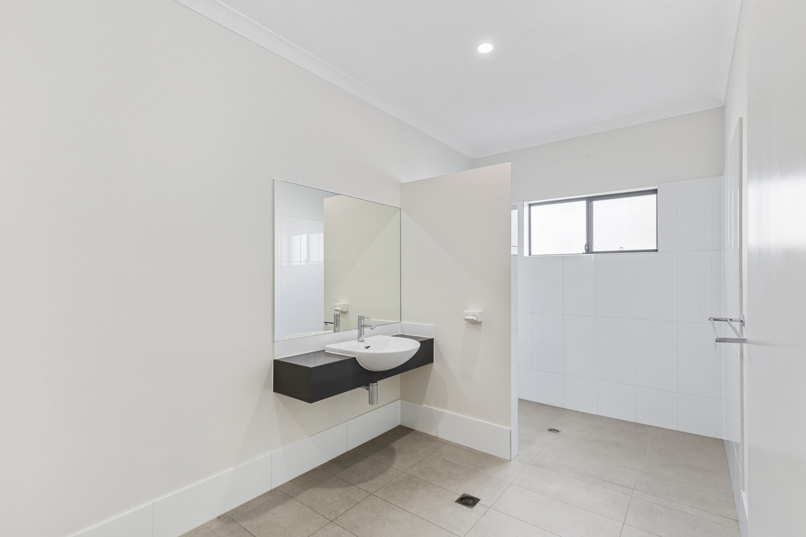 MODERN - 2 Bed High Physical Support + OOA. Located at Narangba — Home image 15