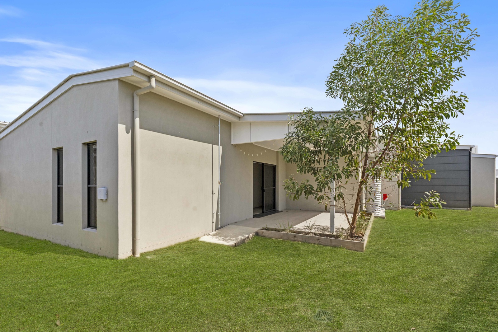 MODERN - 2 Bed High Physical Support + OOA. Located at Narangba — Home image 16