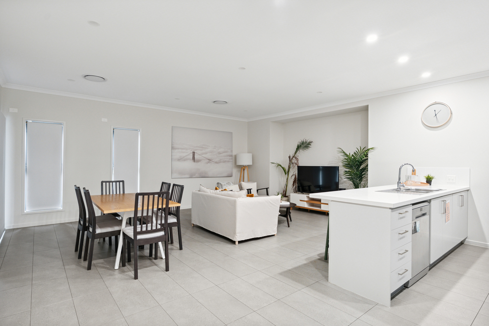 MODERN - 2 Bed High Physical Support + OOA. Located at Narangba — Home image 6