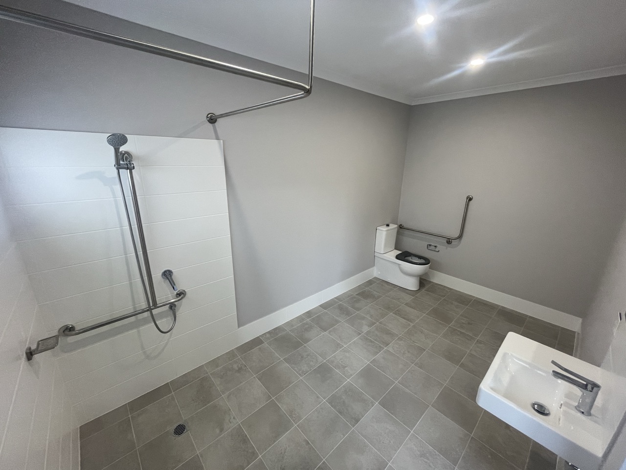 AVAILABLE NOW! New Modern Two Bedroom HPS SDA - Wellard — Home image 8