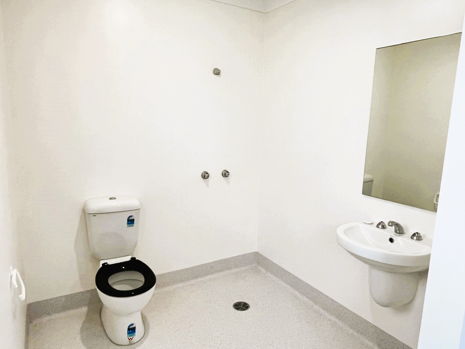 Brand New Robust SDA -Just 10 Mins to Caboolture Hospital — Home image 3