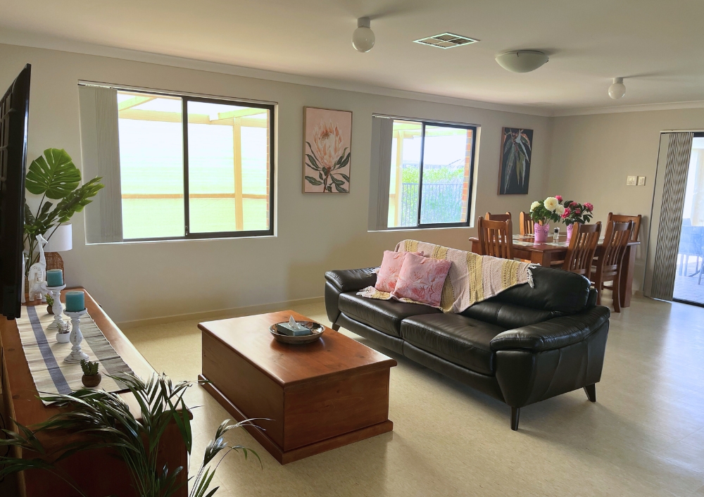 Join the “Gals” in Ellenbrook — Home image 2