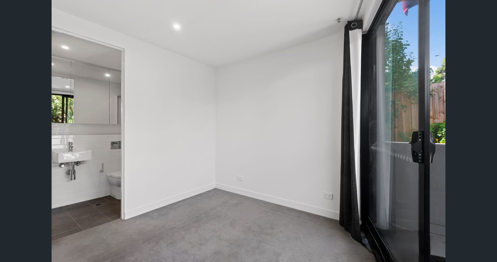 SIL House, MTA, ILO, Non SIL House = Lifestyle Seduction in Doncaster — Home image 5