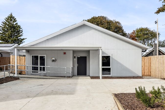 Modern SDA House in Cheltenham, VIC — Home image 2