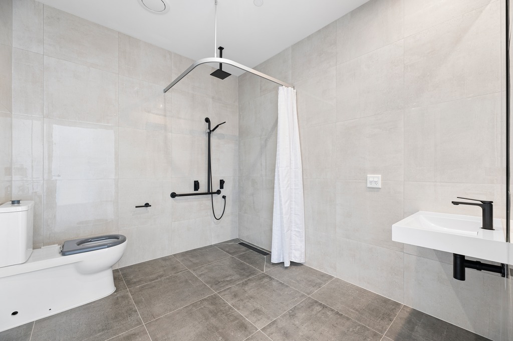 2 bedroom HPS Units - Live in by yourself. Move in ready now. — Home image 3