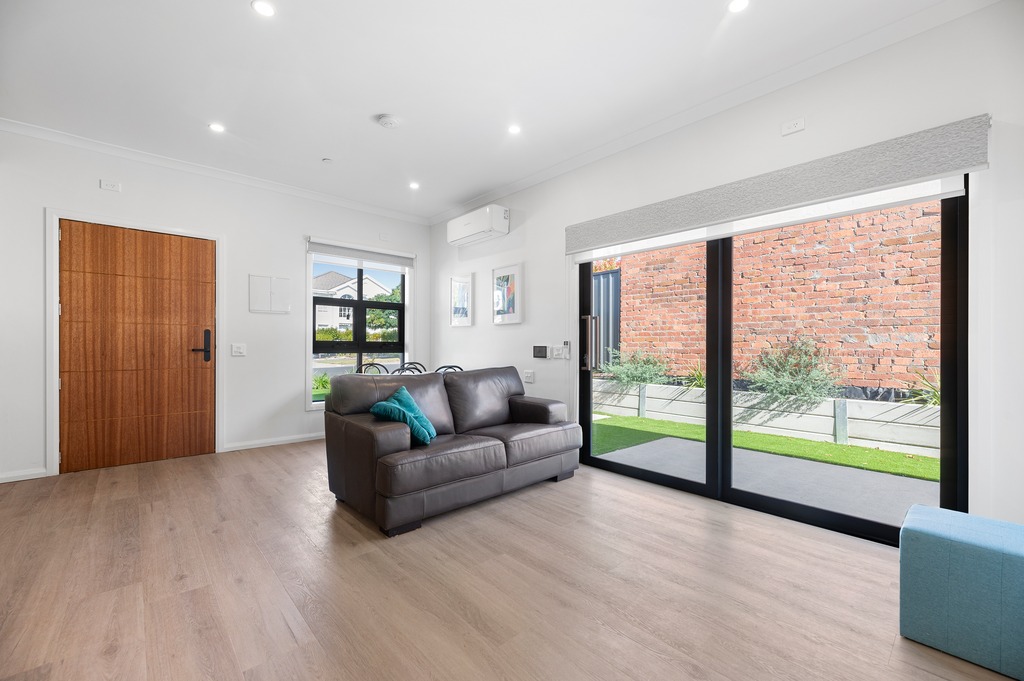2 bedroom HPS Units - Live in by yourself. Move in ready now. — Home image 5