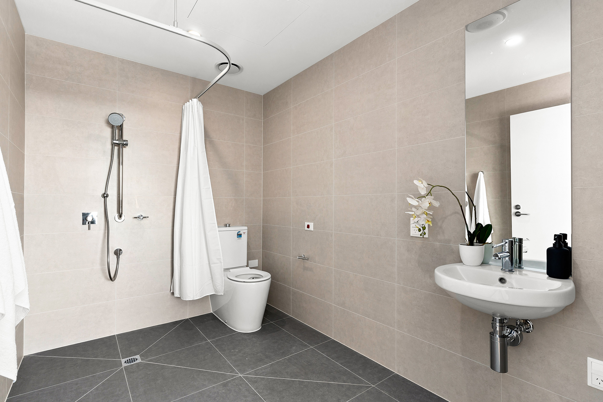 ***Brand New SIL / ILO / MTA / STA 4.5 Star Facility! — Home image 12
