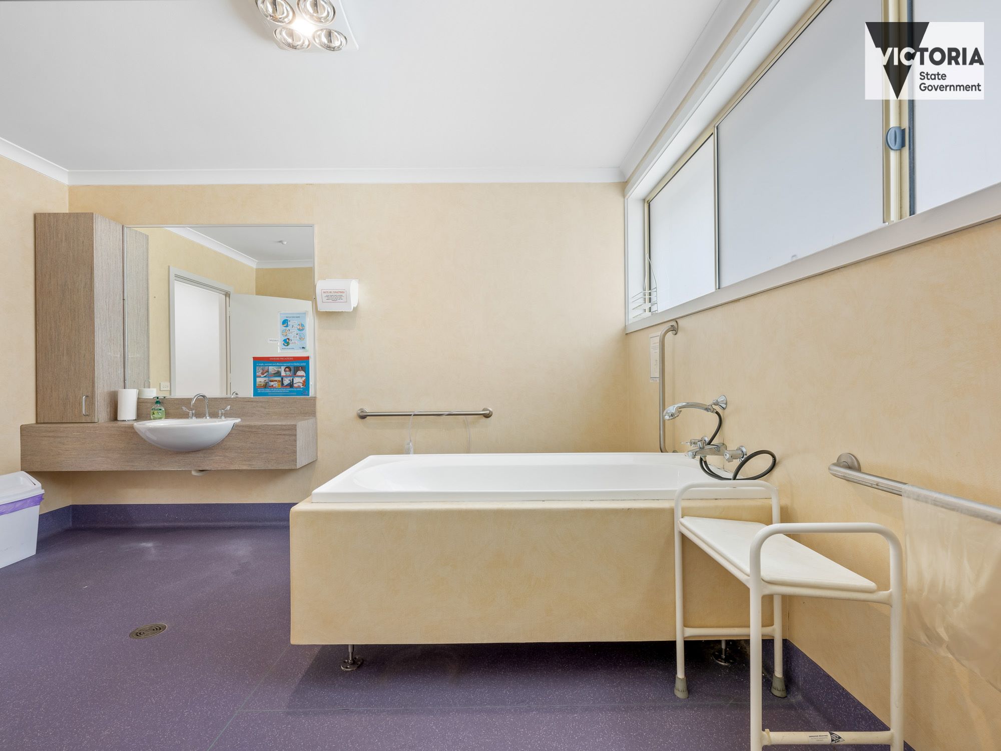 Charming lifestyle in Cheltenham — Home image 11