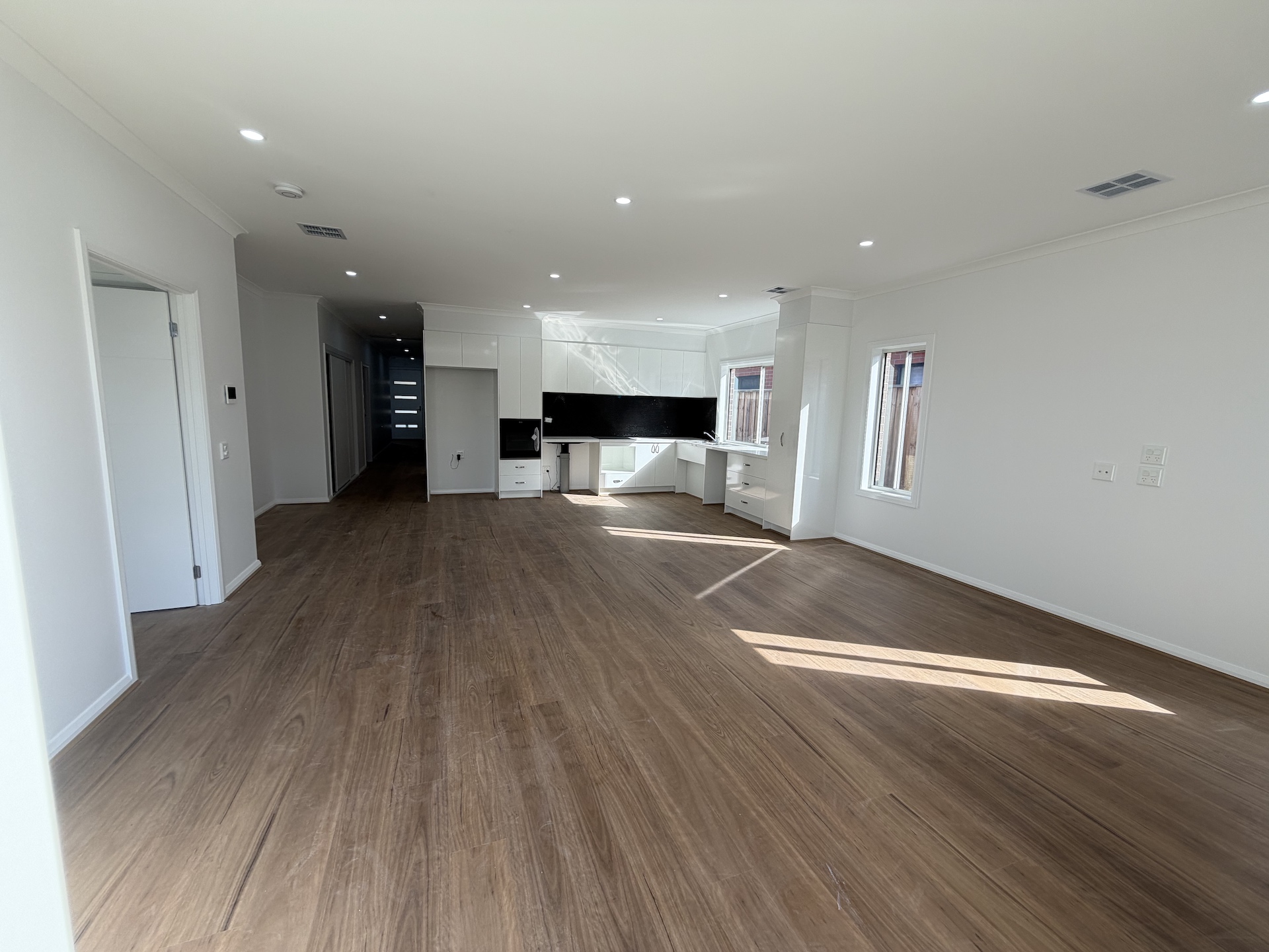 Spacious 3+OOA HPS SDA Home Opposite Park in Wyndham Vale — Home image 2