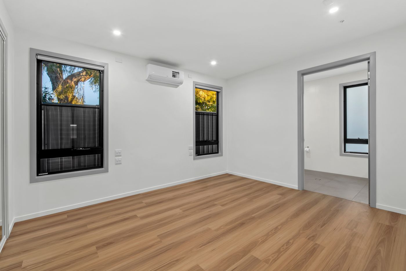 Large & Luxe HPS Living — Boondall, QLD — Home image 5