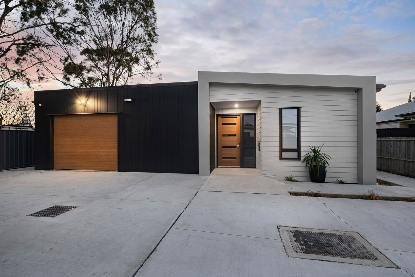 Large & Luxe HPS Living — Boondall, QLD — Home image 8