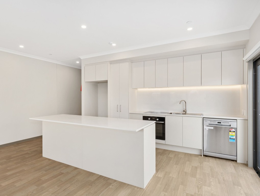 Seaford – 2 x 2 Bedroom IL homes by the beach — Home image 3