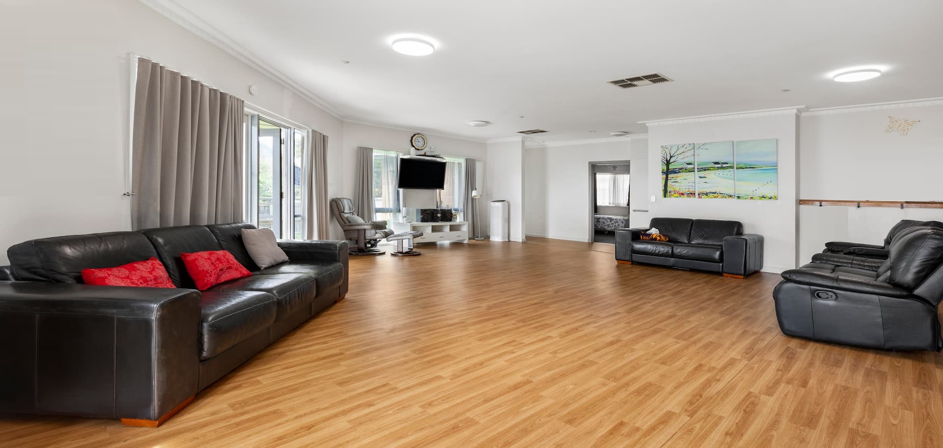 Improved Livability house with Active Night support — Home image 7