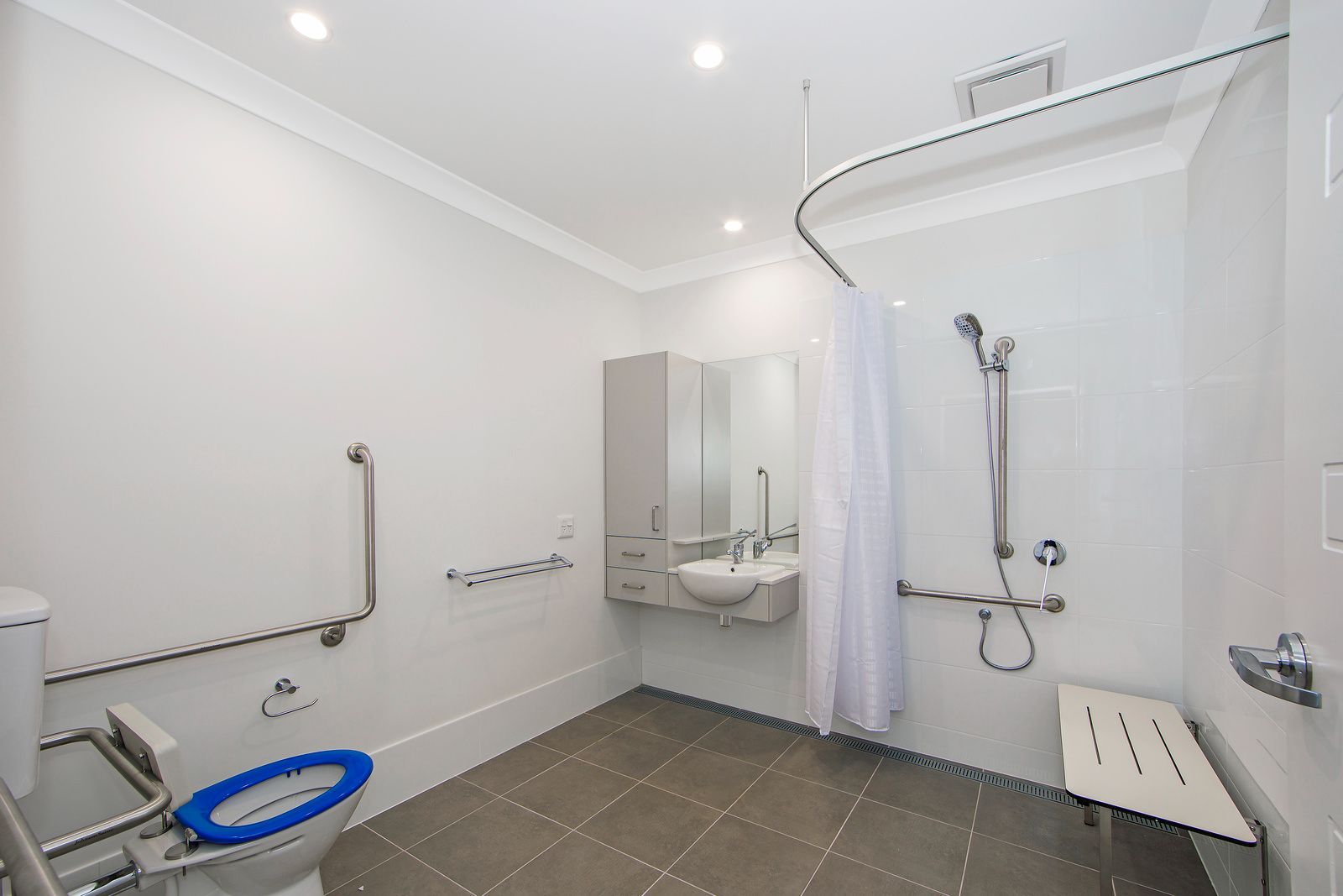 Beautiful, spacious SDA/SIL home in Cessnock, located in a quiet residential area. — Home image 6