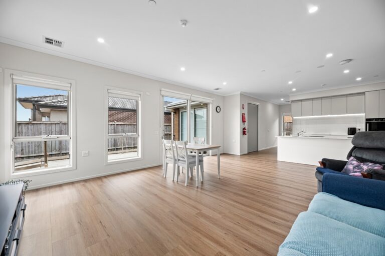 Cranbourne (Spirit Boulevard) — Home image 3