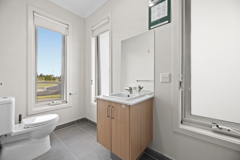 Cranbourne (Spirit Boulevard) — Home image 8