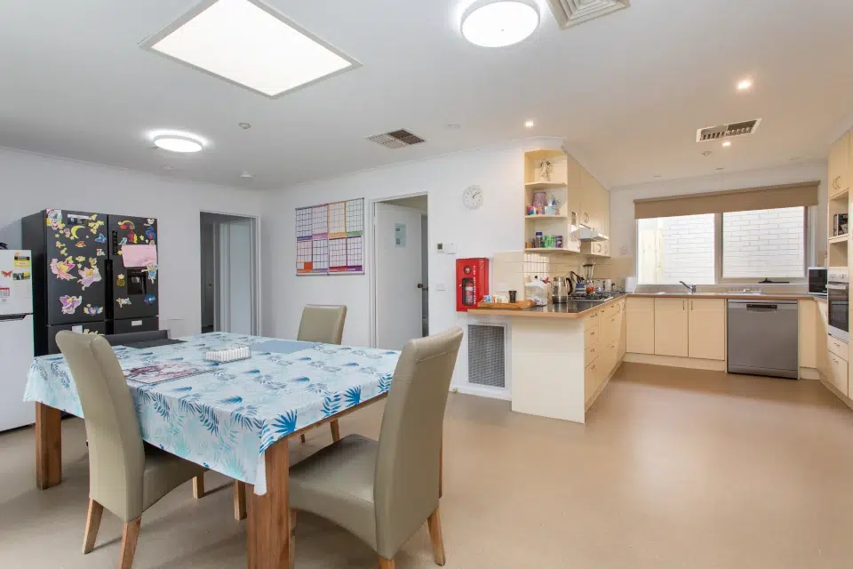 Carrum Downs: Basic house — Home image 9