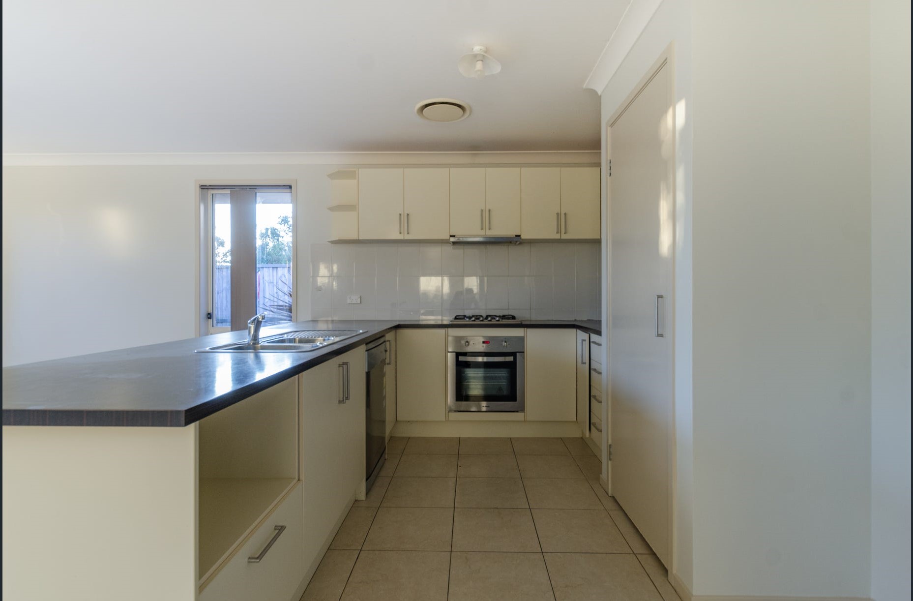 The Ponds SIL / Fully Furnished in The Ponds