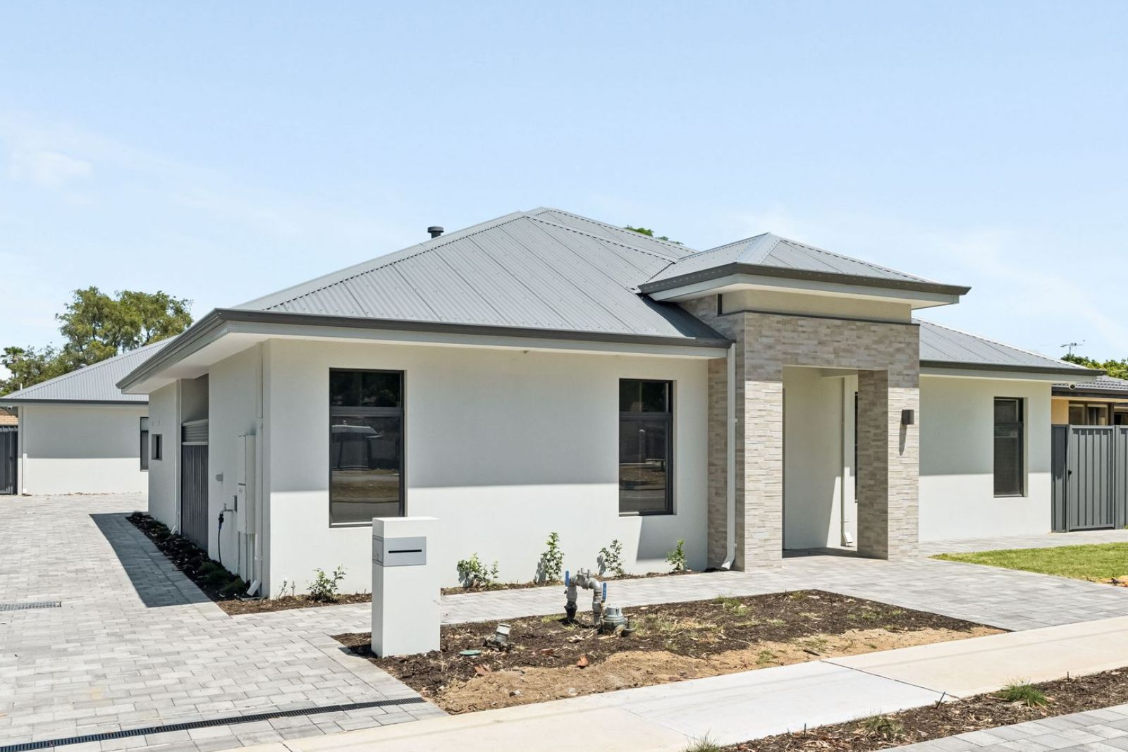 Clever Design for More Privacy: 2-Bedroom Duplex style home for sharing (x2) Disability Accommodation — Home image 4
