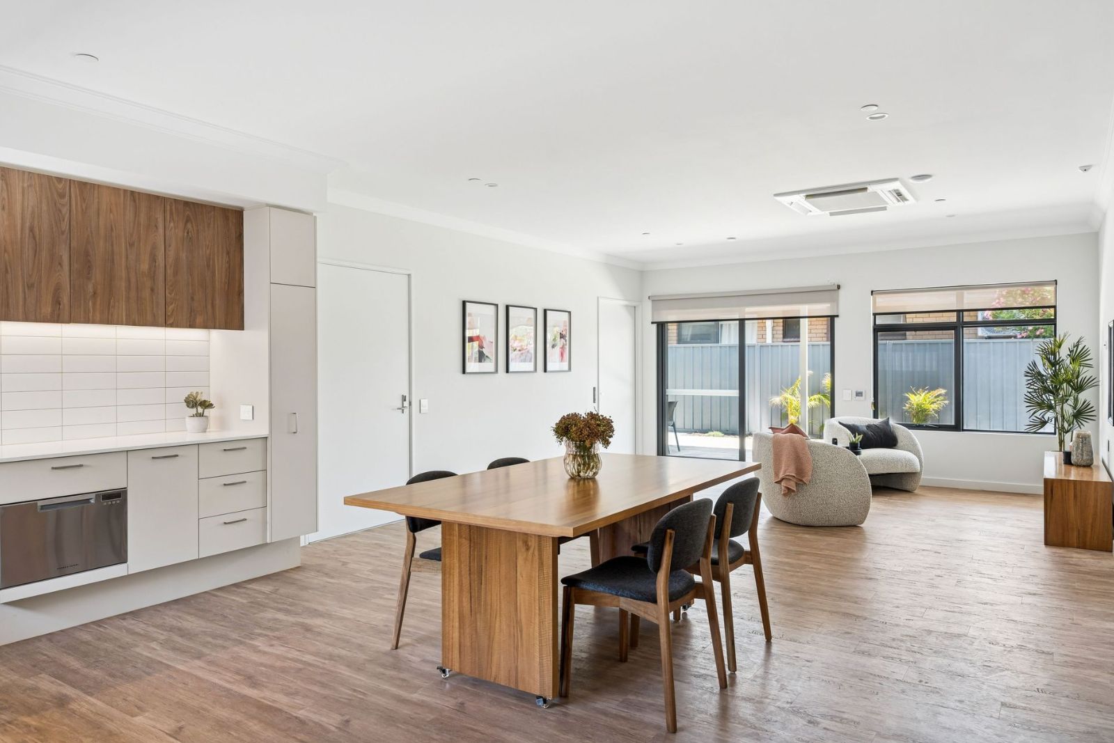 Clever Design for More Privacy: 2-Bedroom Duplex style home for sharing (x2) Disability Accommodation — Home image 7