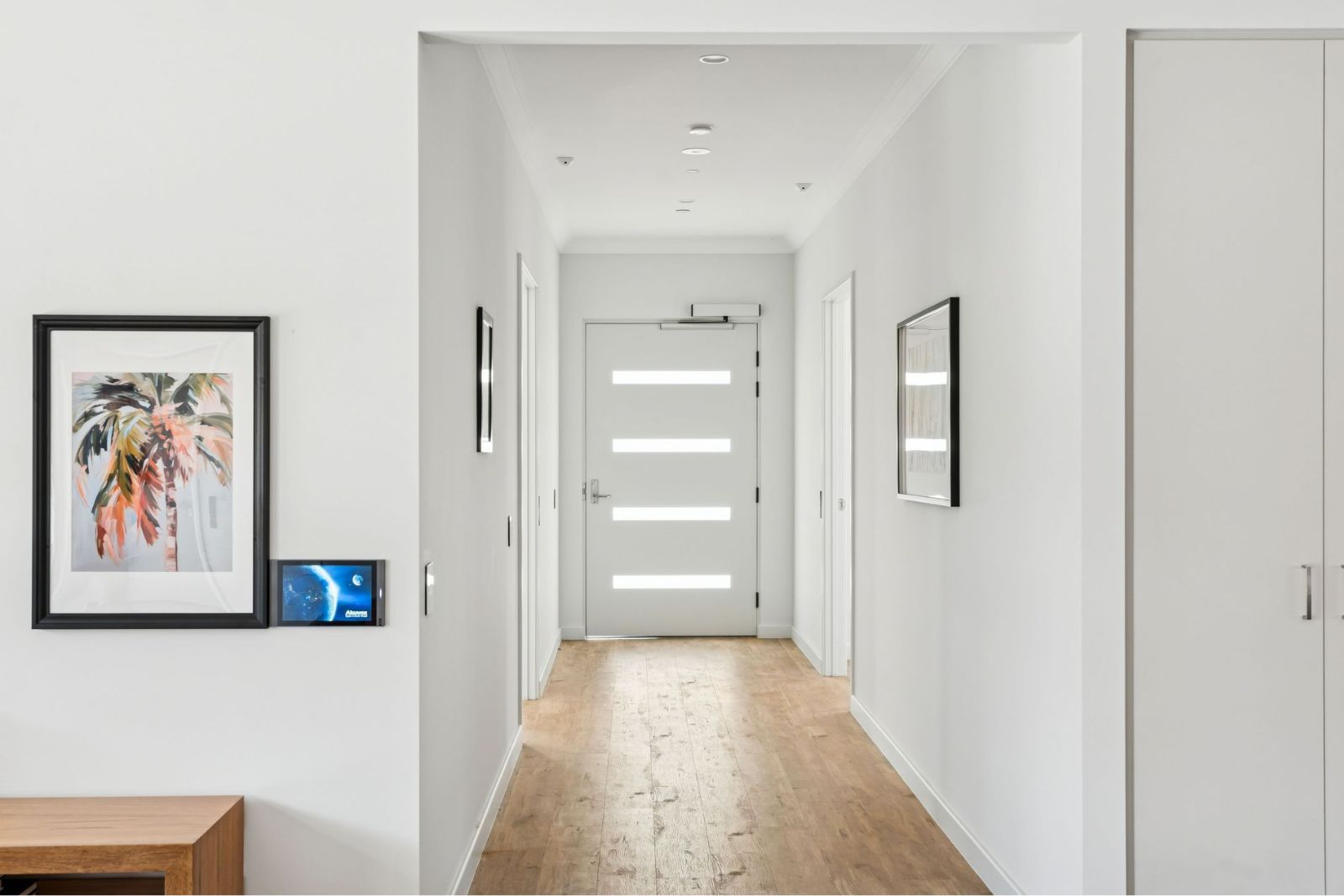Clever Design for More Privacy: 2-Bedroom Duplex style home for sharing (x2) Disability Accommodation — Home image 8