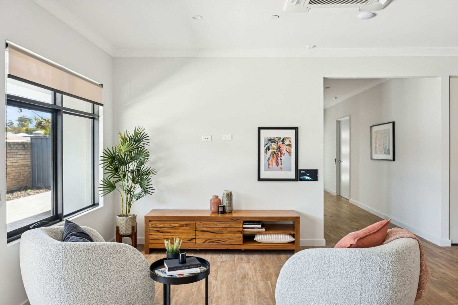 Clever Design for More Privacy: 2-Bedroom Duplex style home for sharing (x2) Disability Accommodation — Home image 9