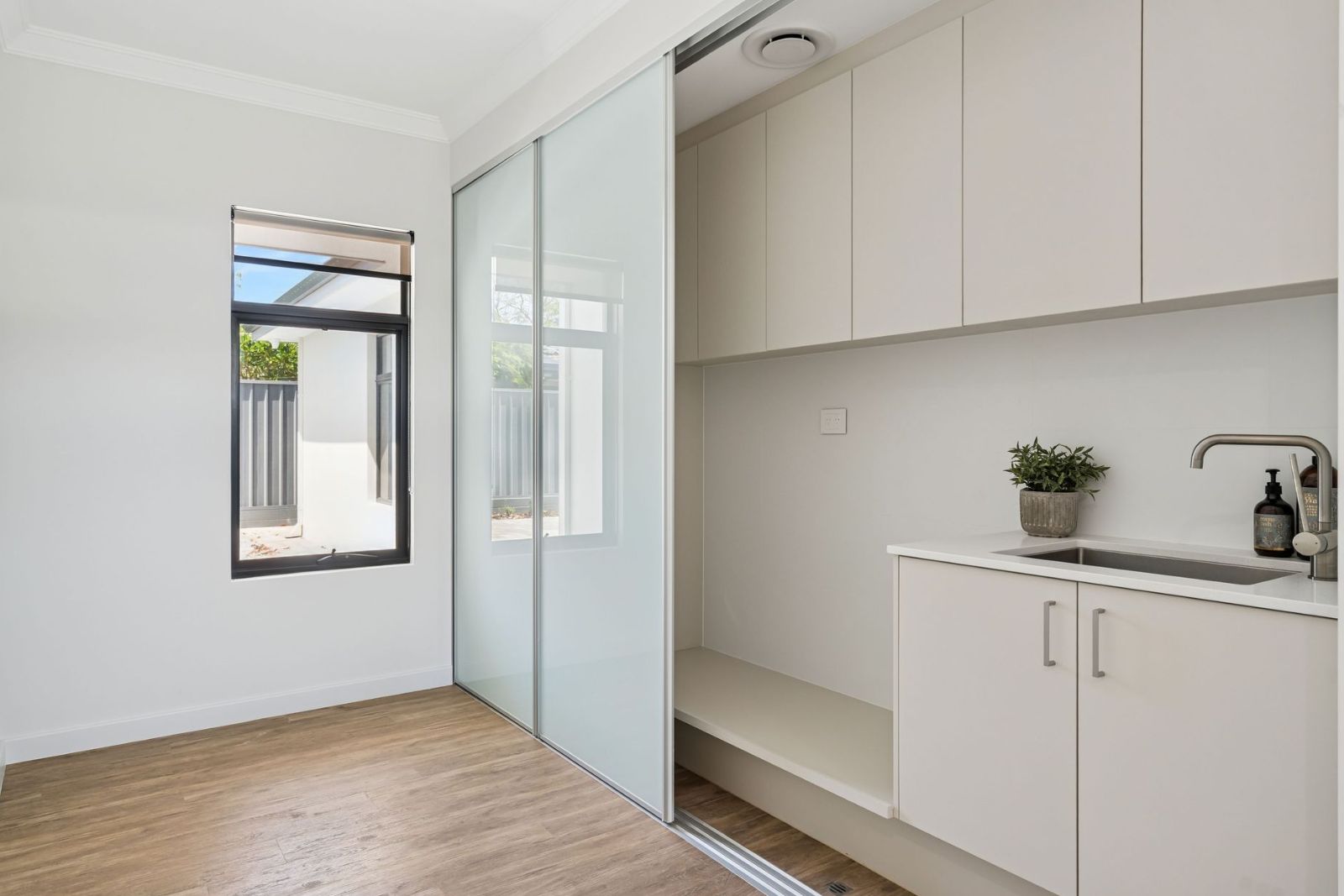 Clever Design for More Privacy: 2-Bedroom Duplex style home for sharing (x2) Disability Accommodation — Home image 17