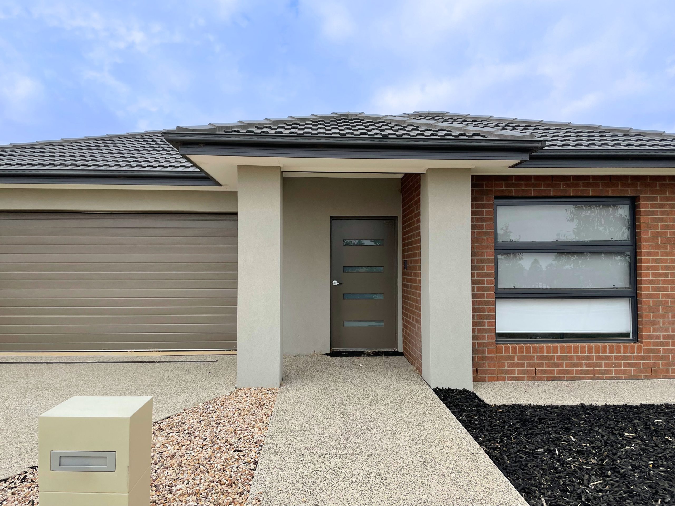 ELBERT HPS - Officer, Victoria — Home image 7