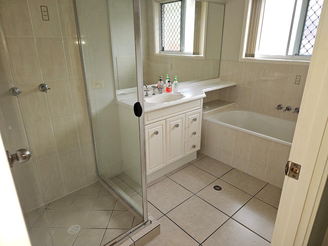 Large SIL Accommodation Sunshine Coast Qld -live with others but your own space — Home image 13