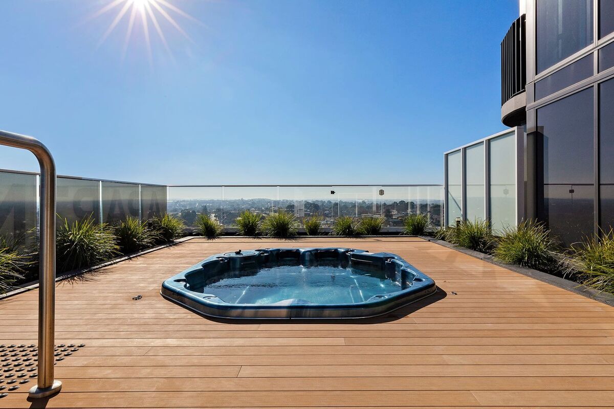 The Linden Apartments — Home image 3