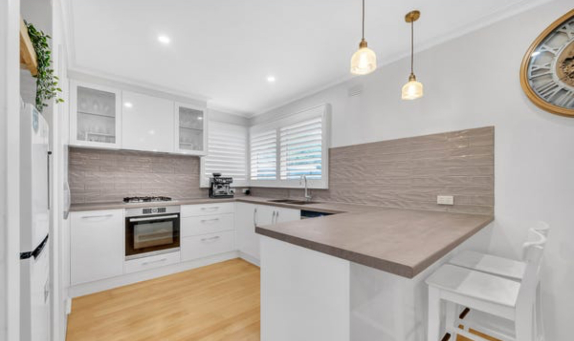 Supported Independent Living In The Heart of Cheltenham! — Home image 4
