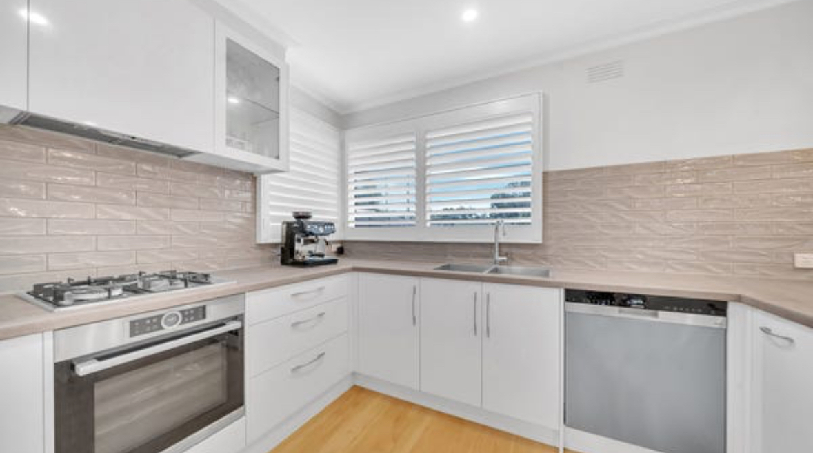 Supported Independent Living In The Heart of Cheltenham! — Home image 6