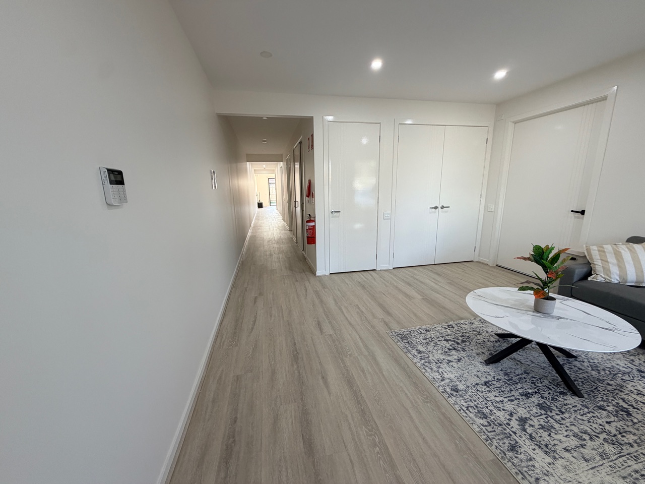 One ensuite bedroom vacancy available in a brand new house in Craigieburn — Home image 2