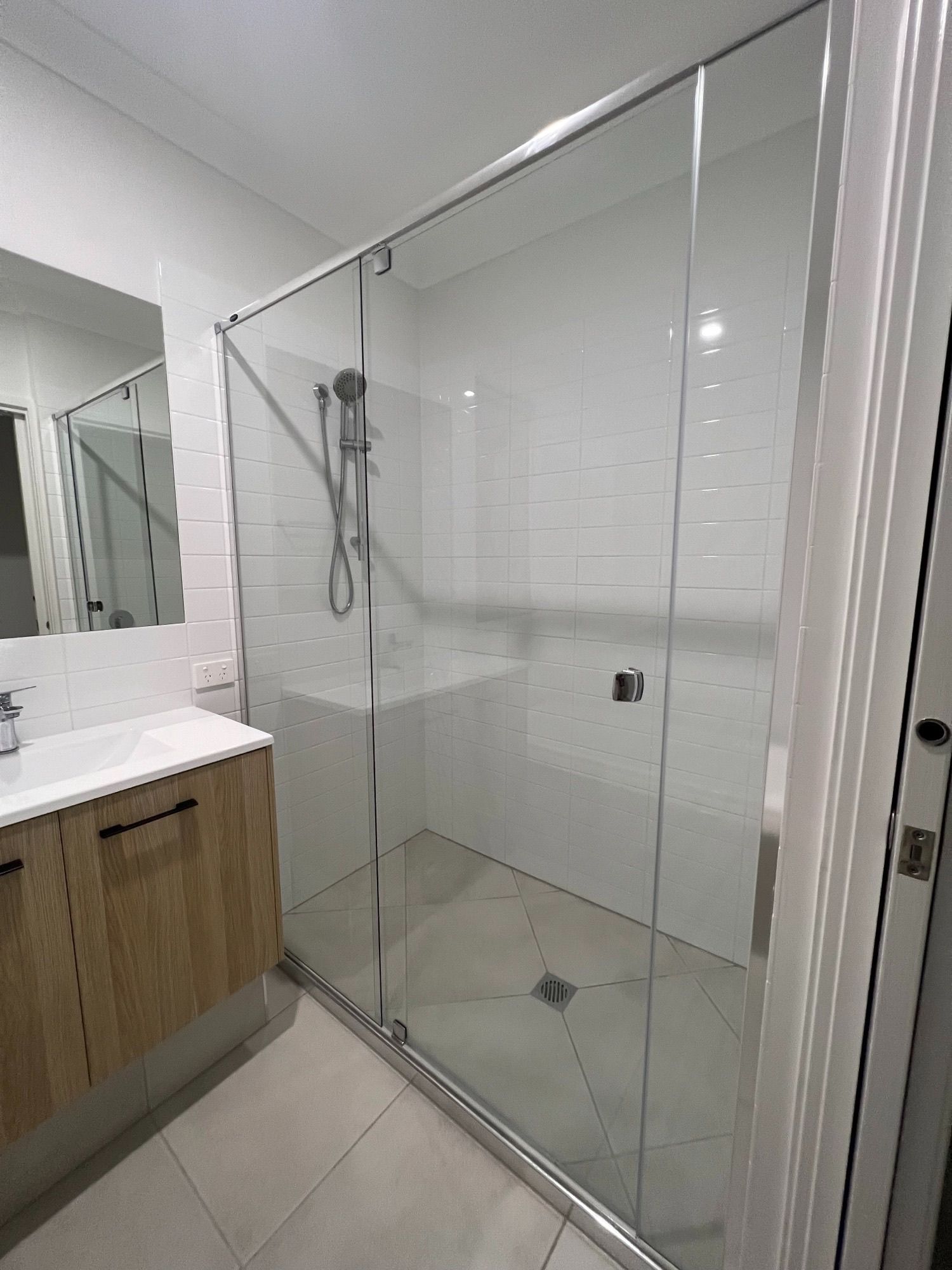 Near new villa style  SIL home — Home image 3