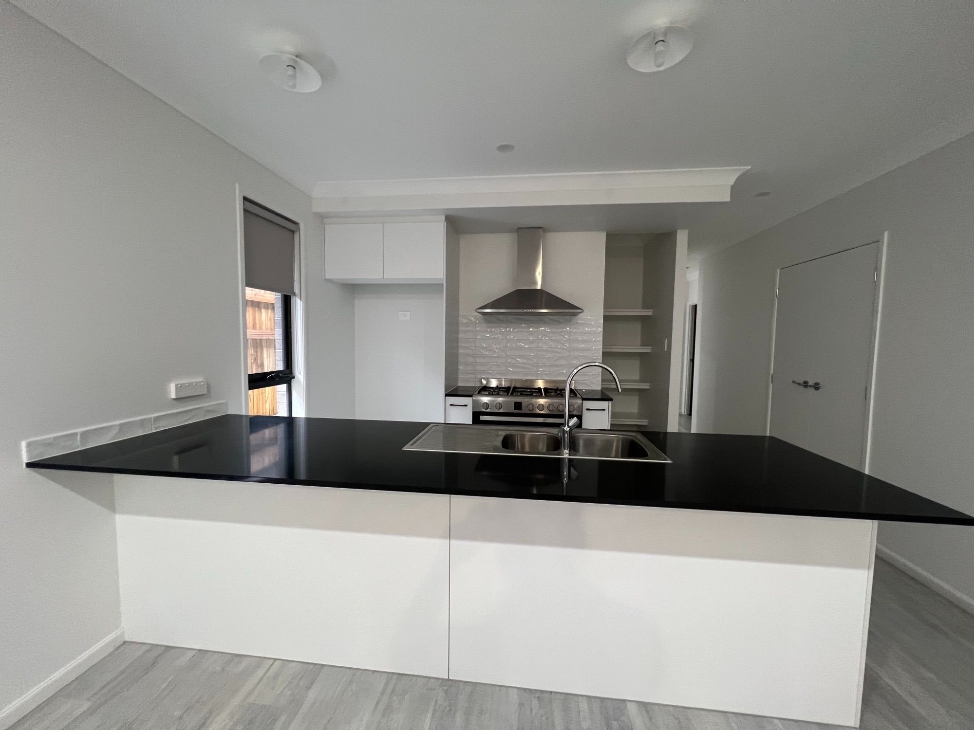 Near new villa style  SIL home — Home image 8