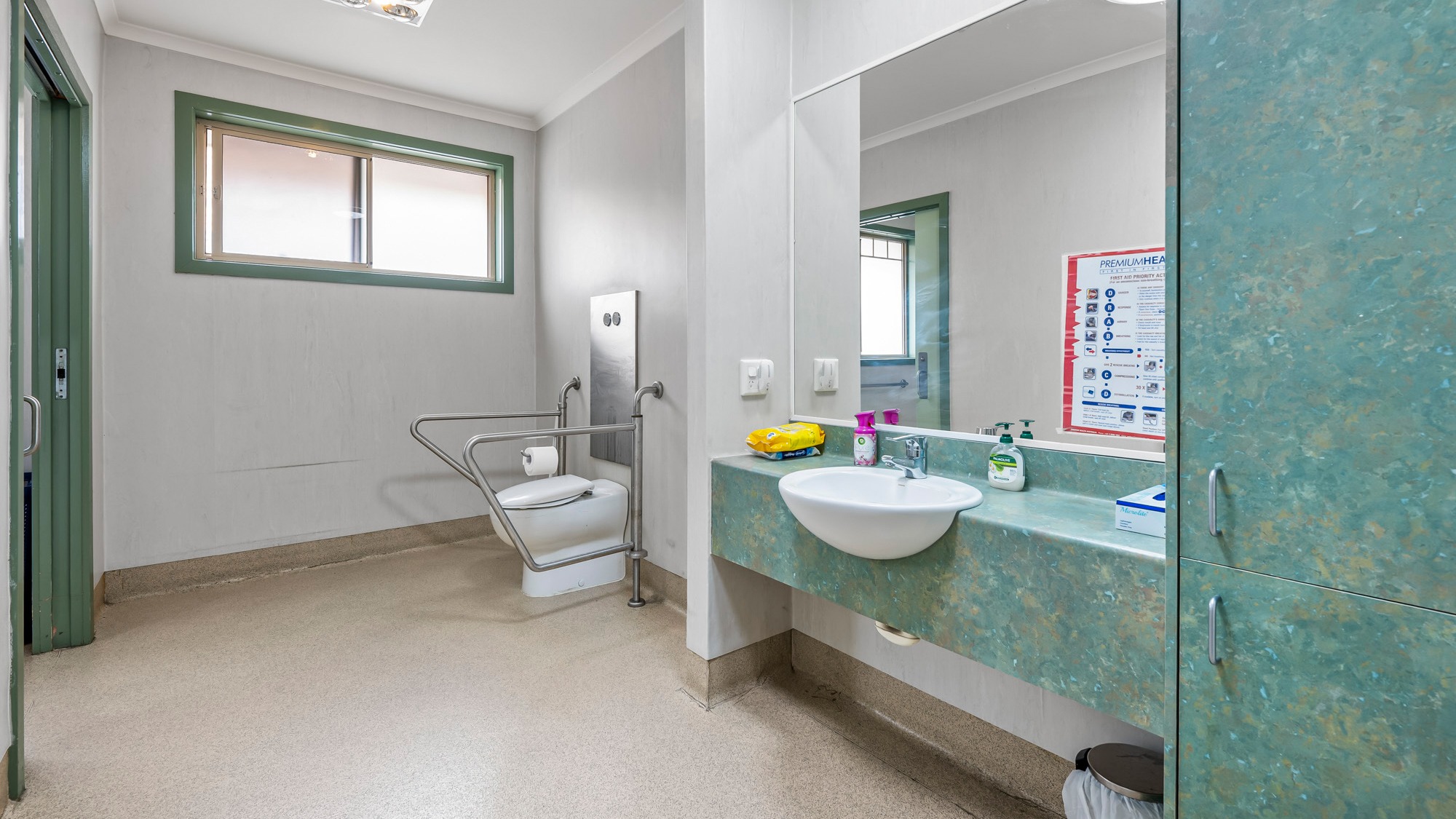 Shared supported living in a quiet nook of the leafy South East — Home image 9