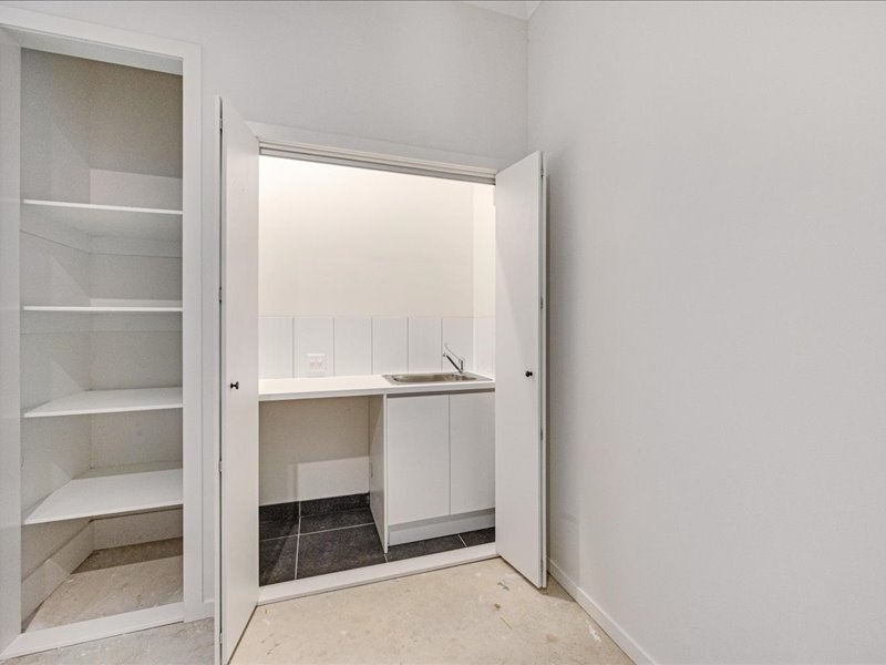 McCulloch St Melton South Vic 3338 — Home image 3