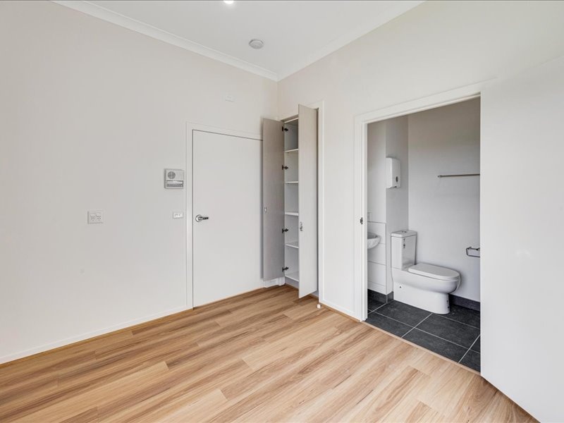 McCulloch St Melton South Vic 3338 — Home image 8