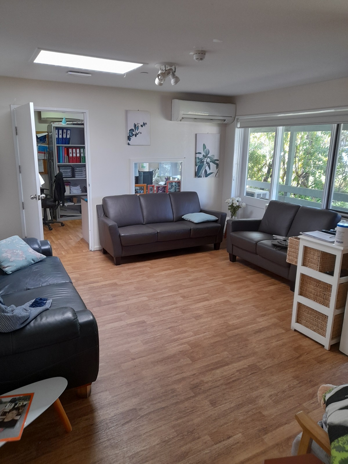 Hornsby Heights – shared 4-bedroom all-male home — Home image 2