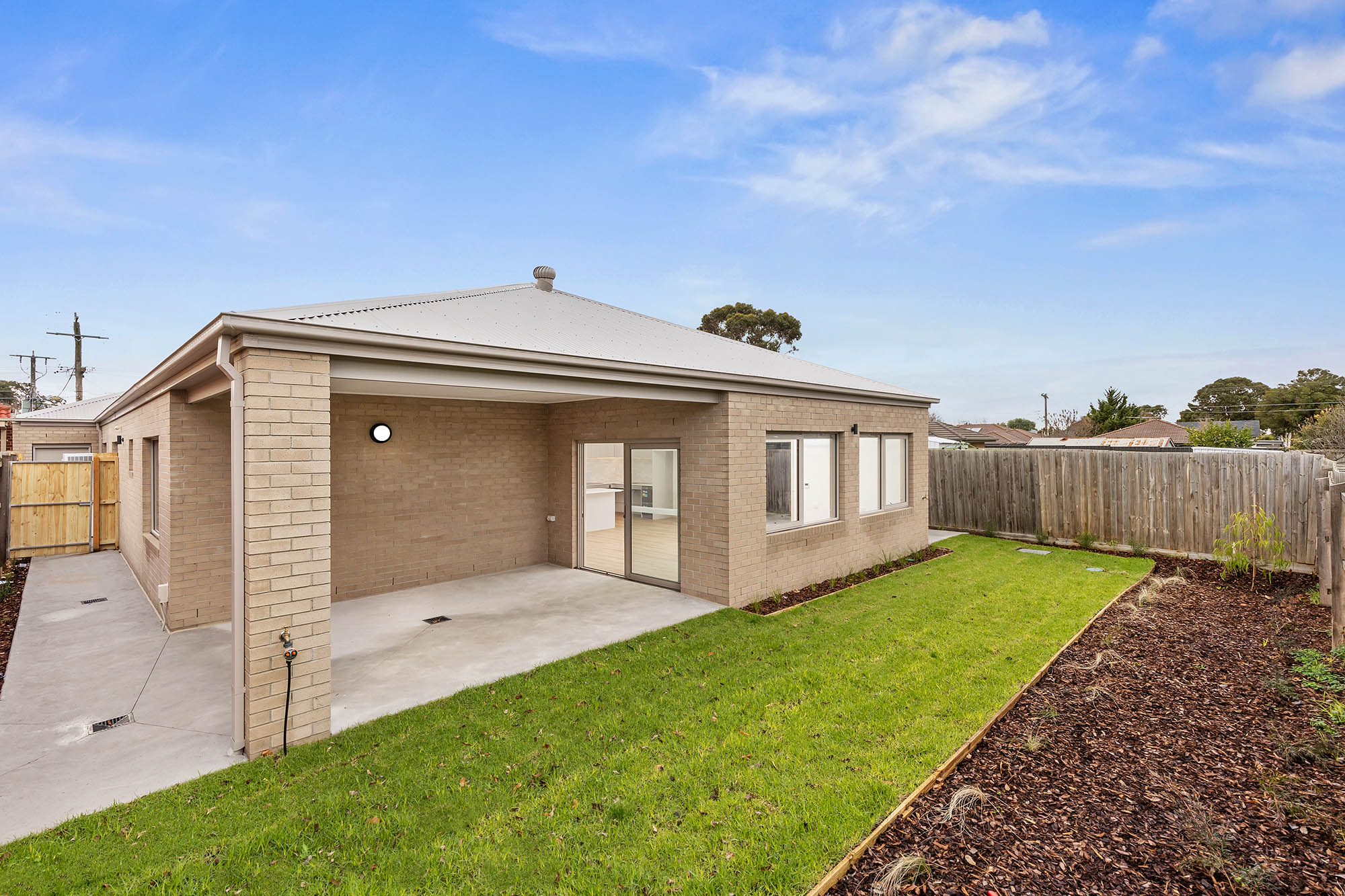 Beautiful High Physical Support House in Broadmeadows - Live with one other! — Home image 4