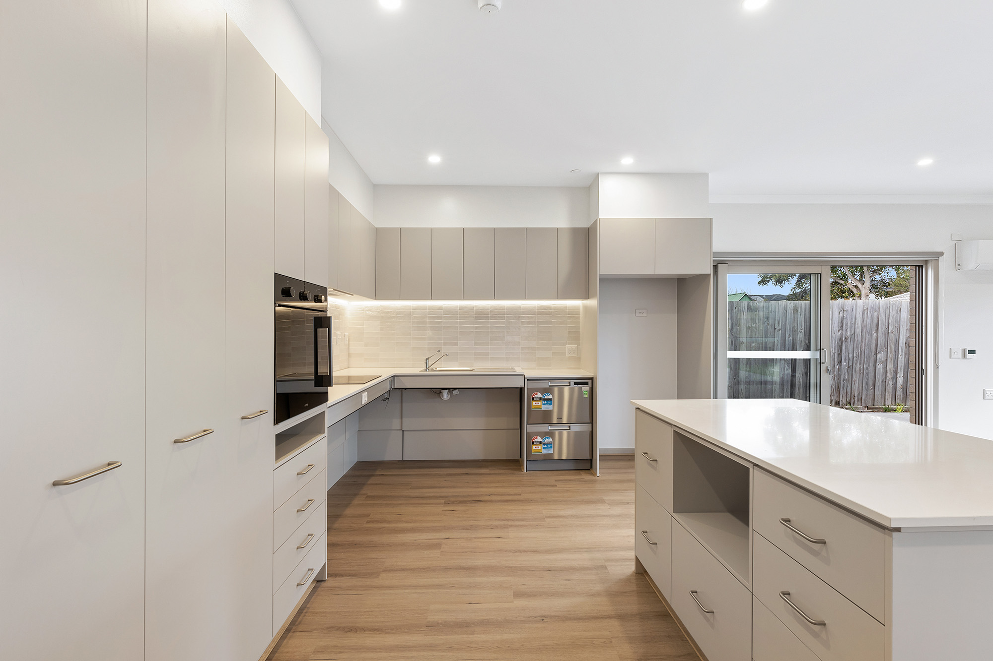 Beautiful High Physical Support House in Broadmeadows - Live with one other! — Home image 16