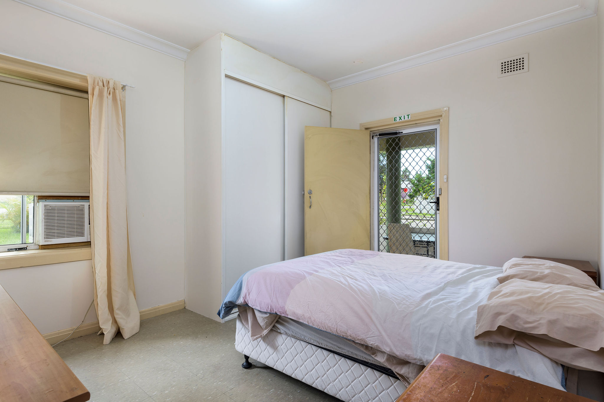 Comfortable and convenient living in Mayfield West, Newcastle (House 2) — Home image 2