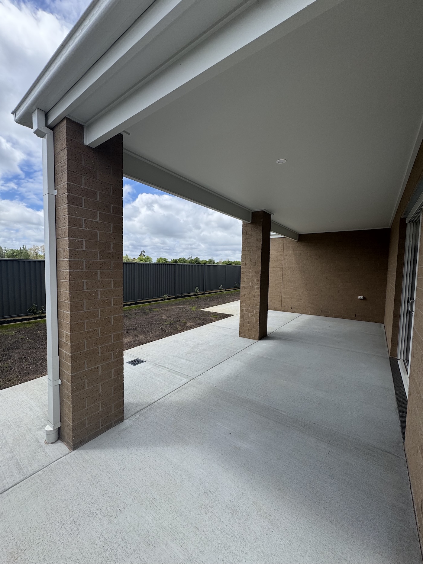 Robust 2 bedroom OOA SDA property with separate adjoining Villa available — Home image 4