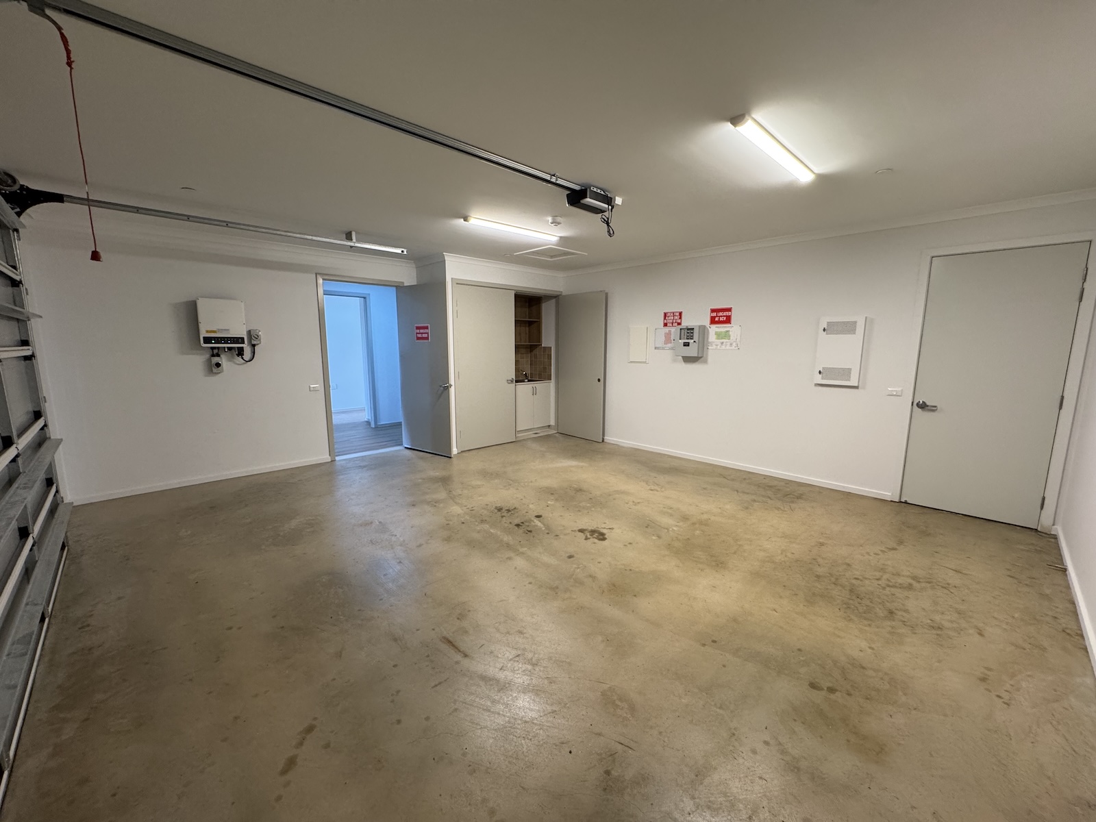 Robust 2 bedroom OOA SDA property with separate adjoining Villa available — Home image 8